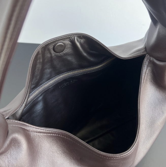 屏幕截图 2025-07-26 002642.png