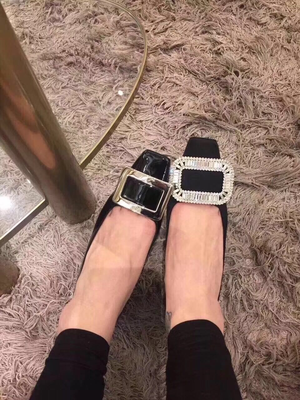 Roger Vivier Belle Strass Satin