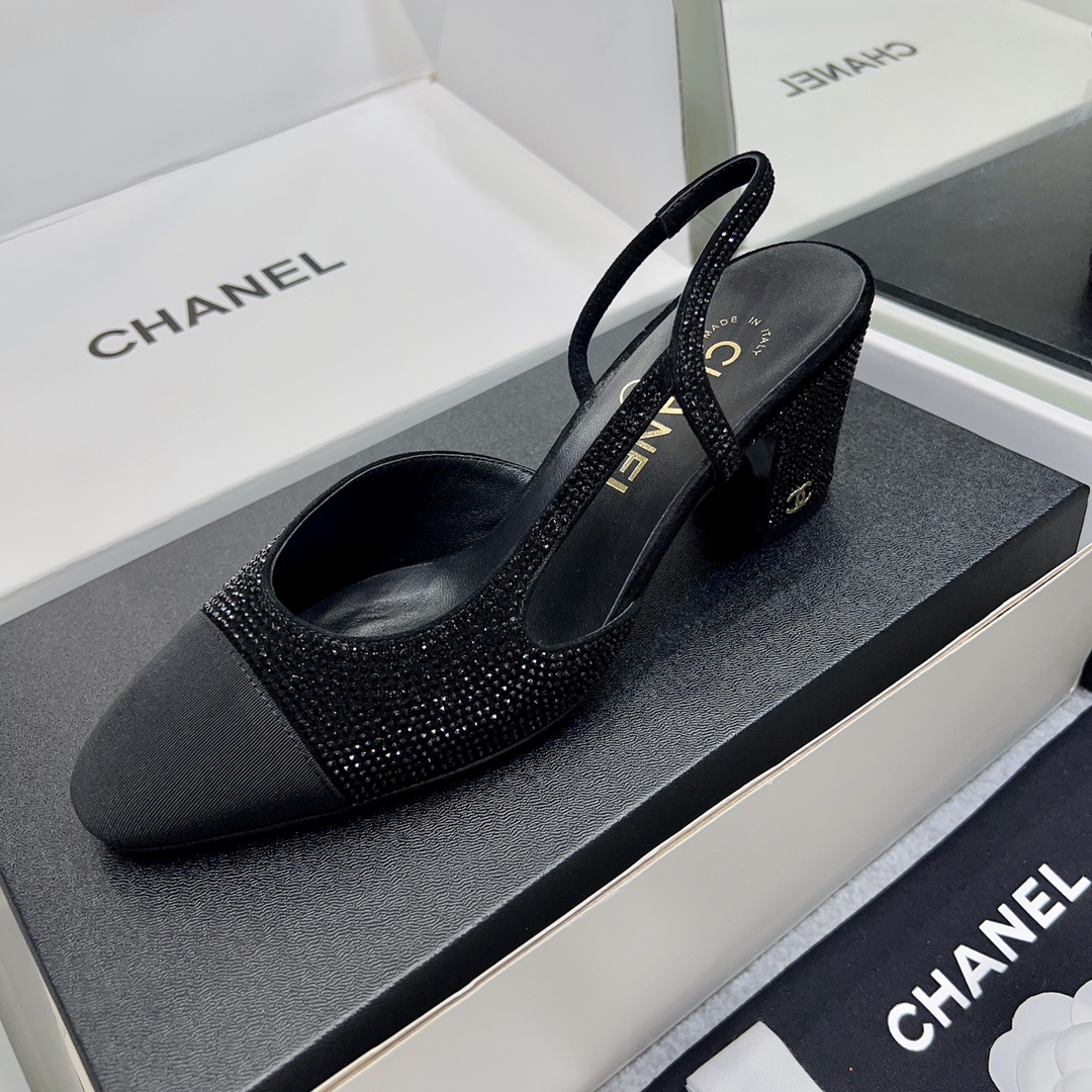 CHANEL Crystal Sling bag (+2color)