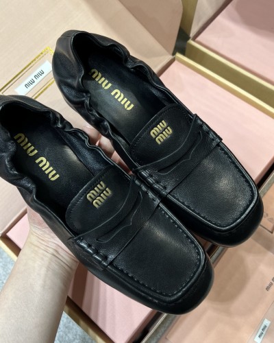 Miumiu Middle Hill 4.5cm