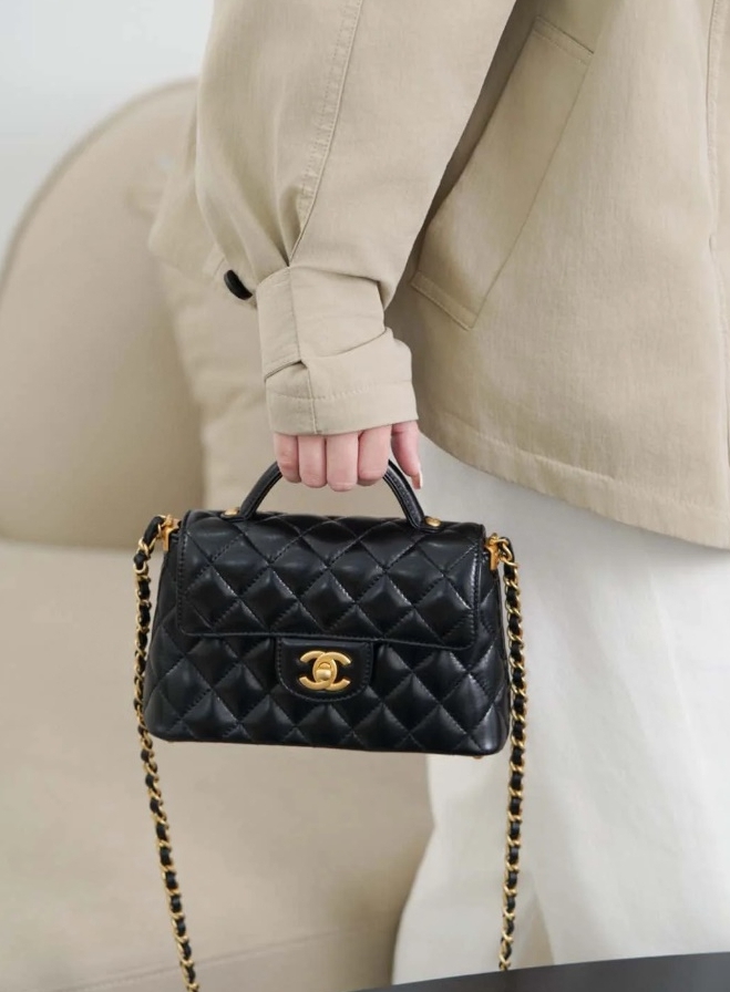 CHANEL 25P 플랩백 블랙 (+premium)