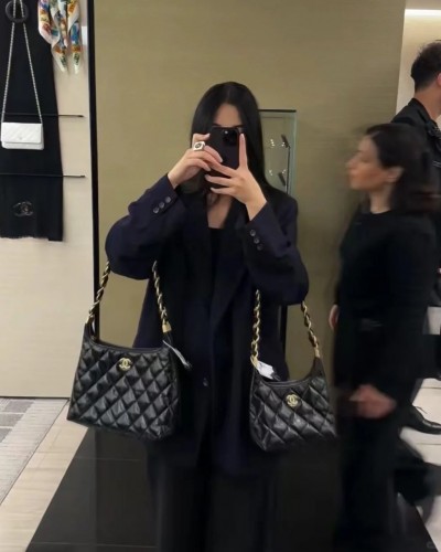 CHANEL CC Logo Hobo Bag(+premium)