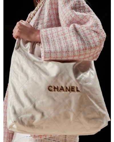 CHANEL 22 BAG White (+3size)