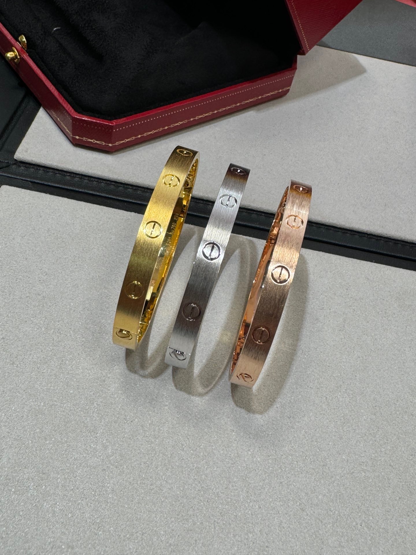 CARTIER 러브 팔찌 무광