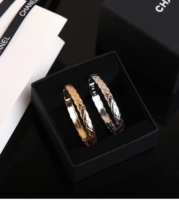CHANEL 코코크러쉬 뱅글