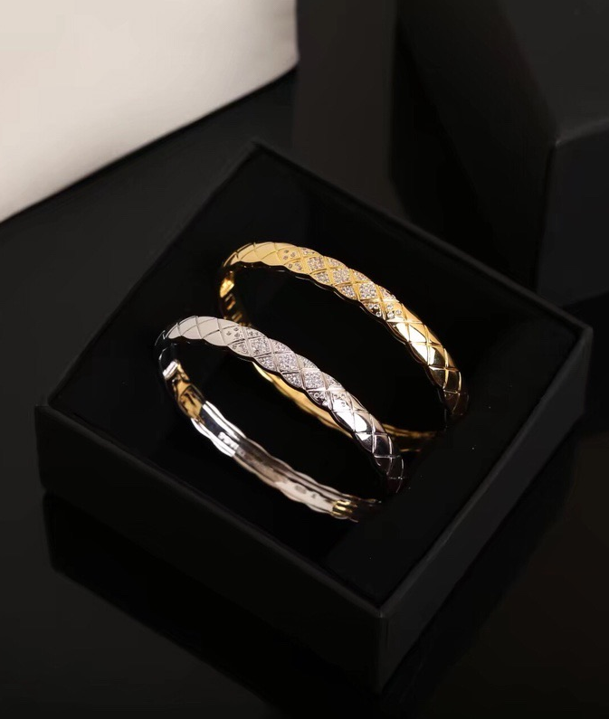 CHANEL 코코크러쉬 다이아 뱅글