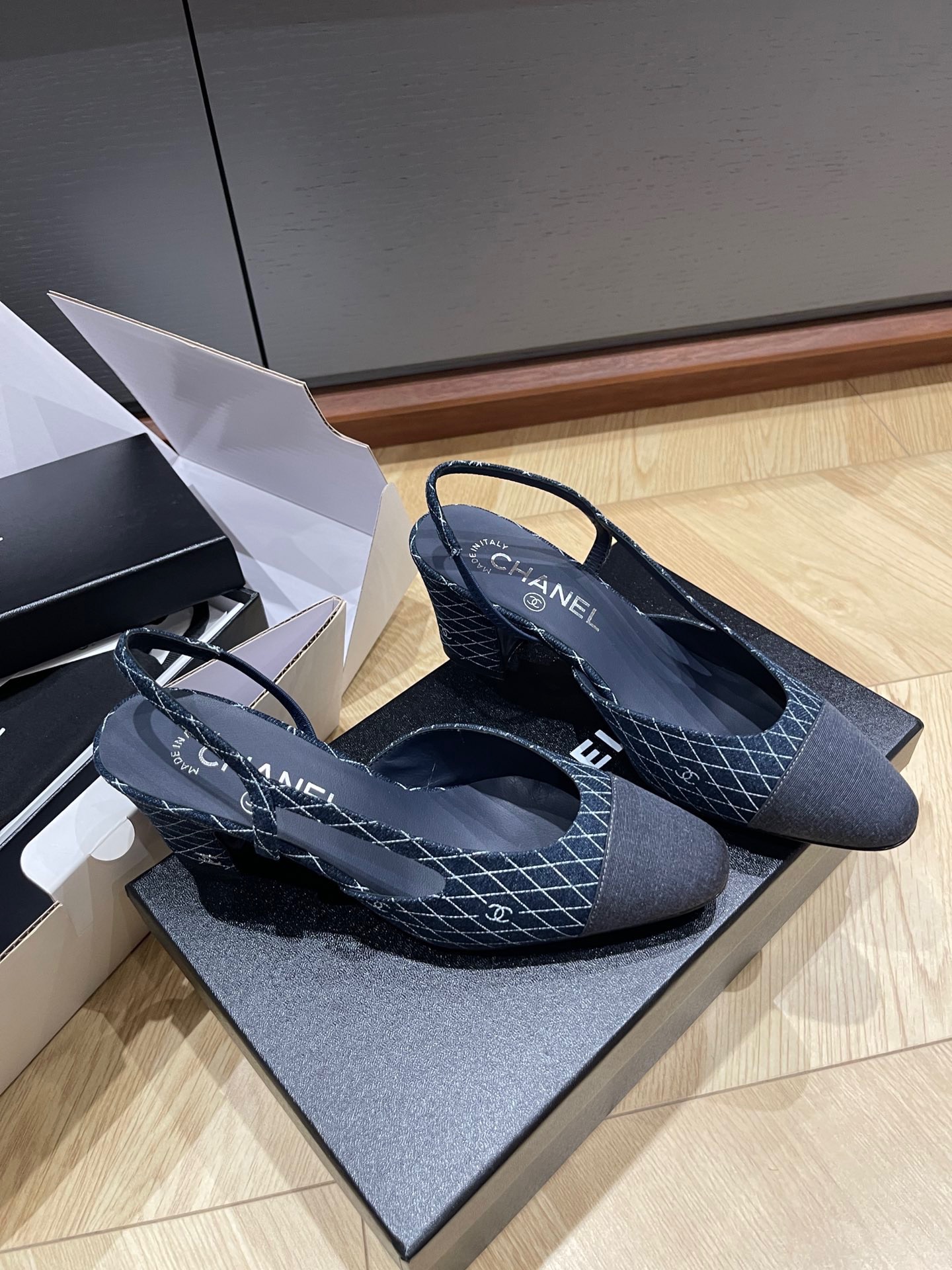CHANEL cc 로고 데님 슬링백,플랫 2type