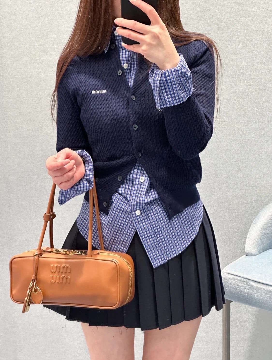  Miumiu 캐시미어 꽈배기 가디건