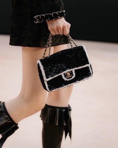 CHANEL Spangle Flap (+2color)