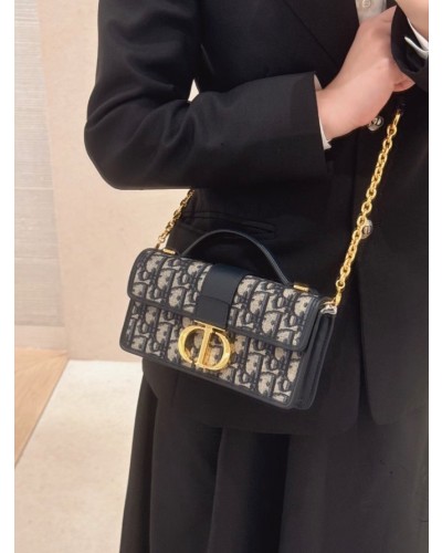 Dior 30 Montaine Handle Bag