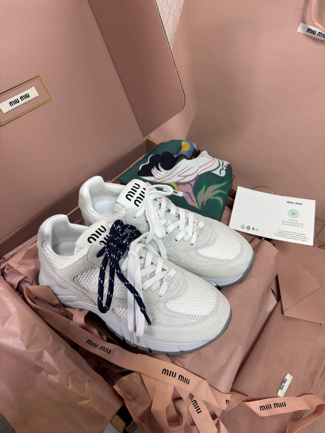 Miumiu 미우미우  스니커즈