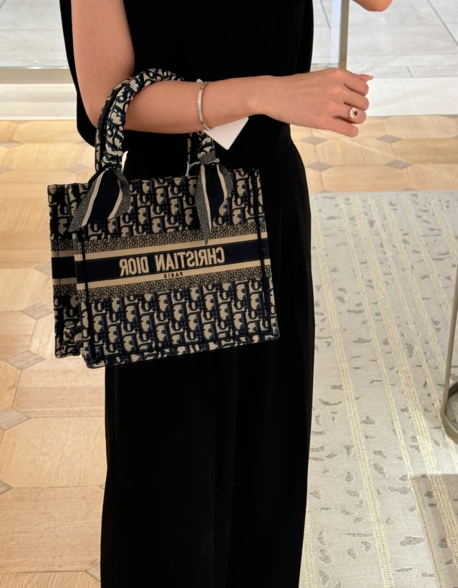 Dior Book Tote (+2size)