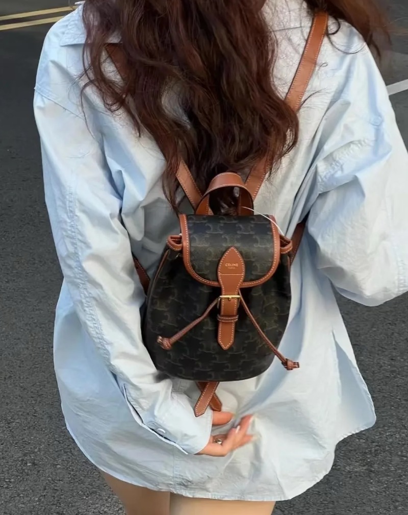 [Celine] 미디엄 폴코 백팩 117902