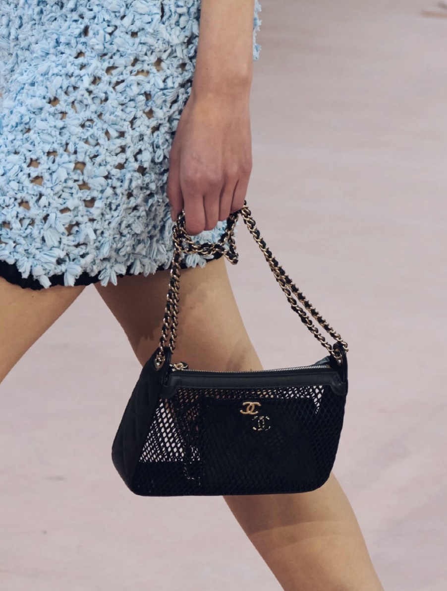 CHANEL 샤넬 체인달린 미니백