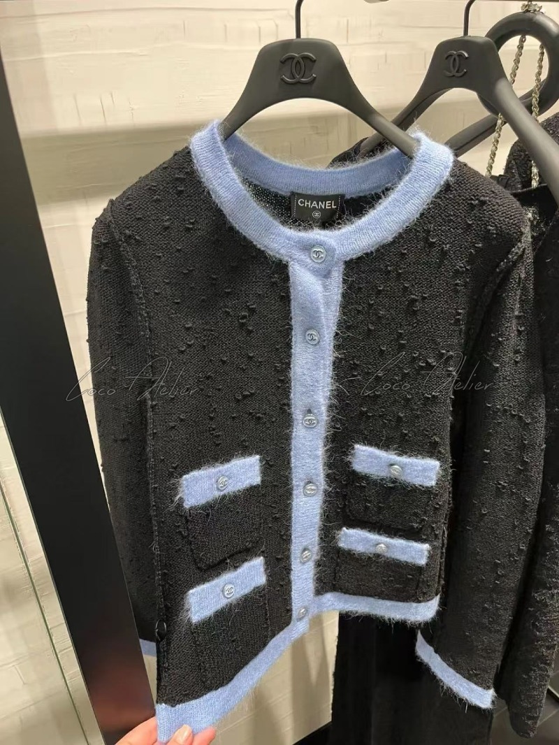 CHANEL CC logo Cardigan