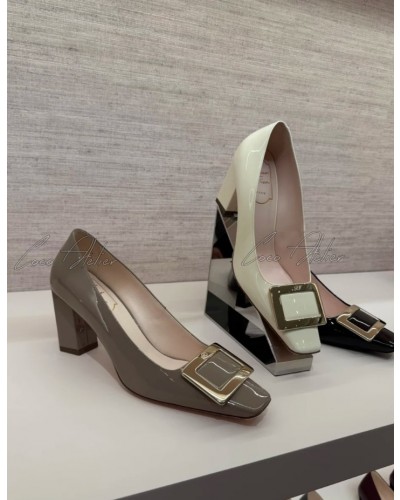 Roger Vivier 트럼펫 메탈 버클 펌프스 4.5cm