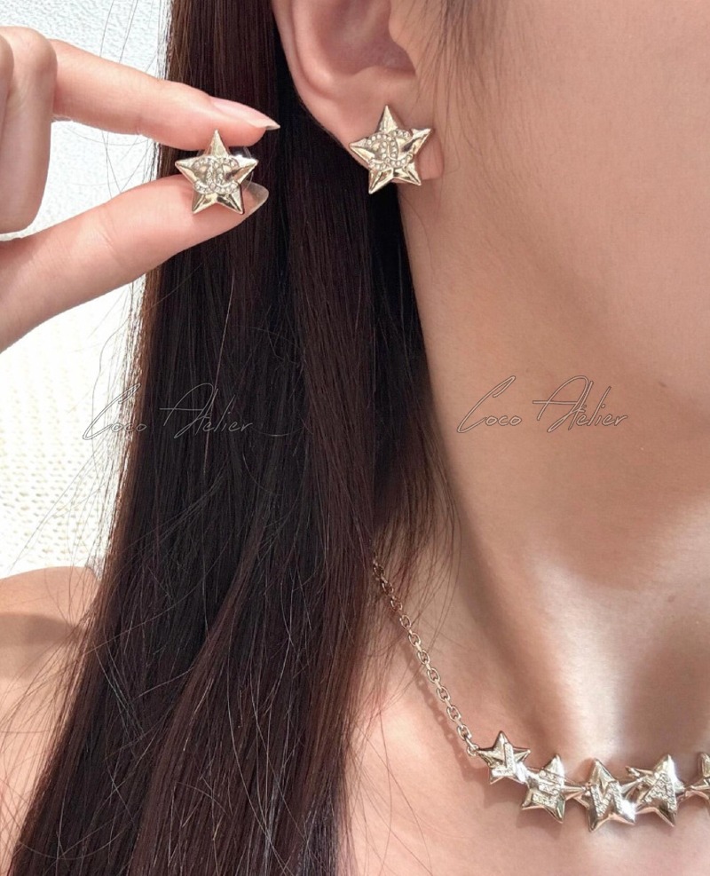 CHANEL CC 별 이어링