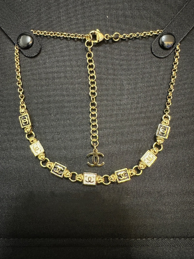 CHANEL CC 초커 네크리스