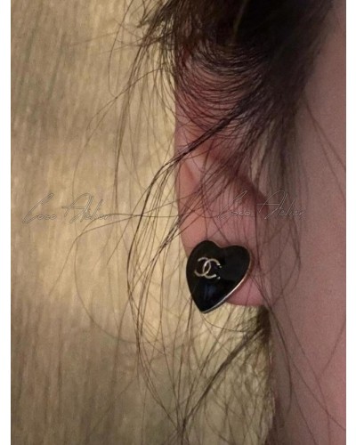 CHANEL CC 하트 이어링