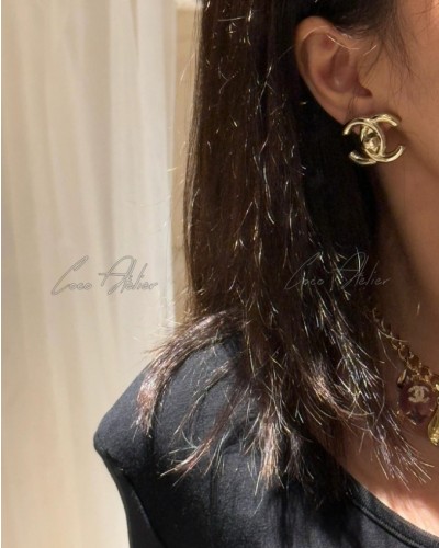 CHANEL CC 턴락 이어링