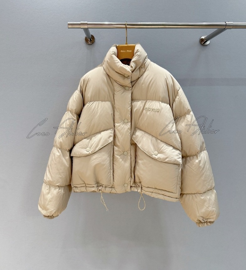 Miumiu 미우미우 스탠드 칼라 숏 패딩