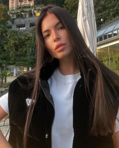 PRADA 프라다 벨벳 크롭 패딩 조끼