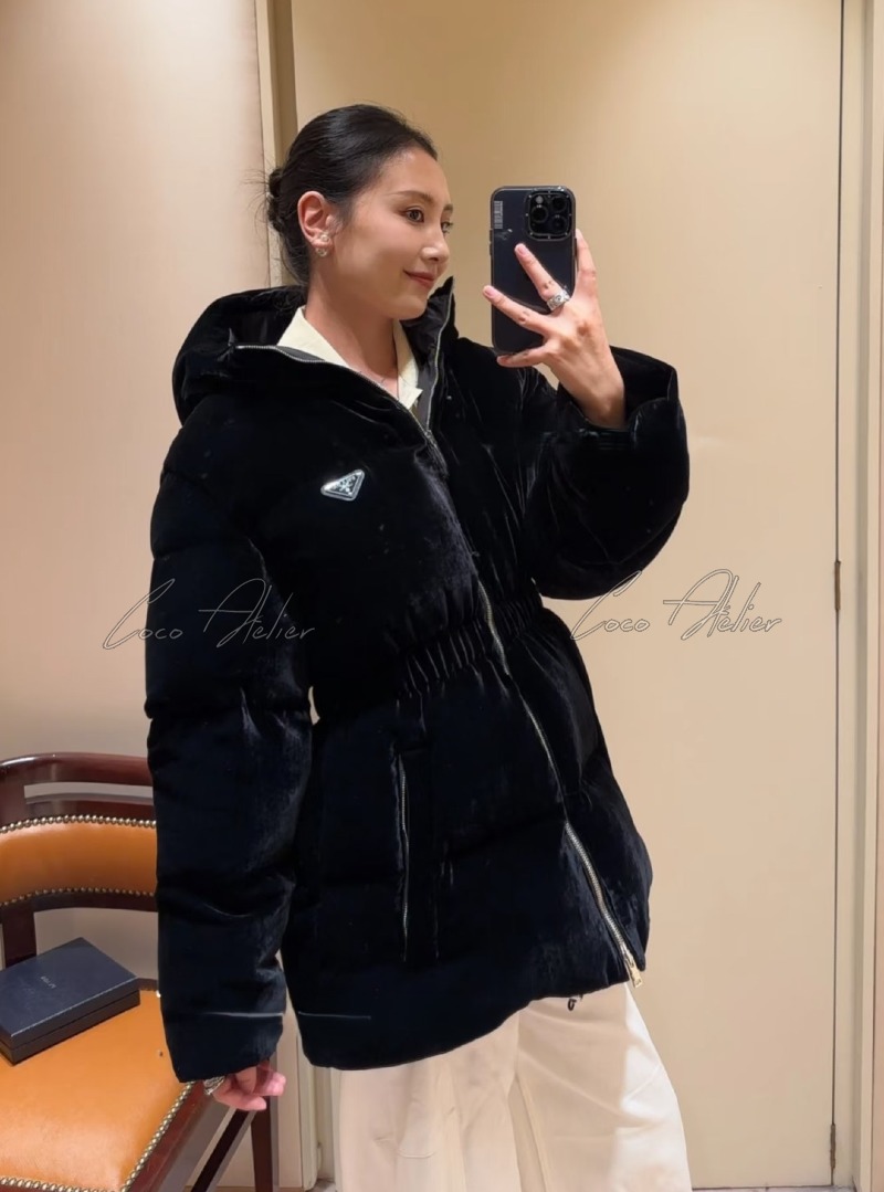 PRADA 프라다 벨벳 후드 구스다운 패딩