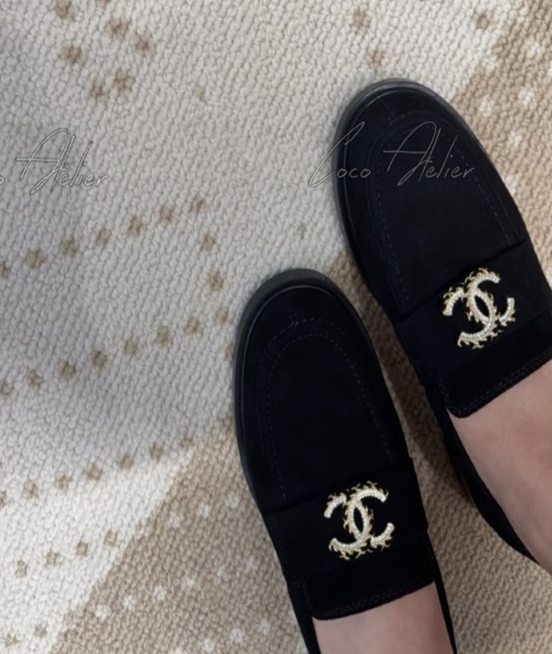 CHANEL 샤넬 cc 스웨이드 로퍼