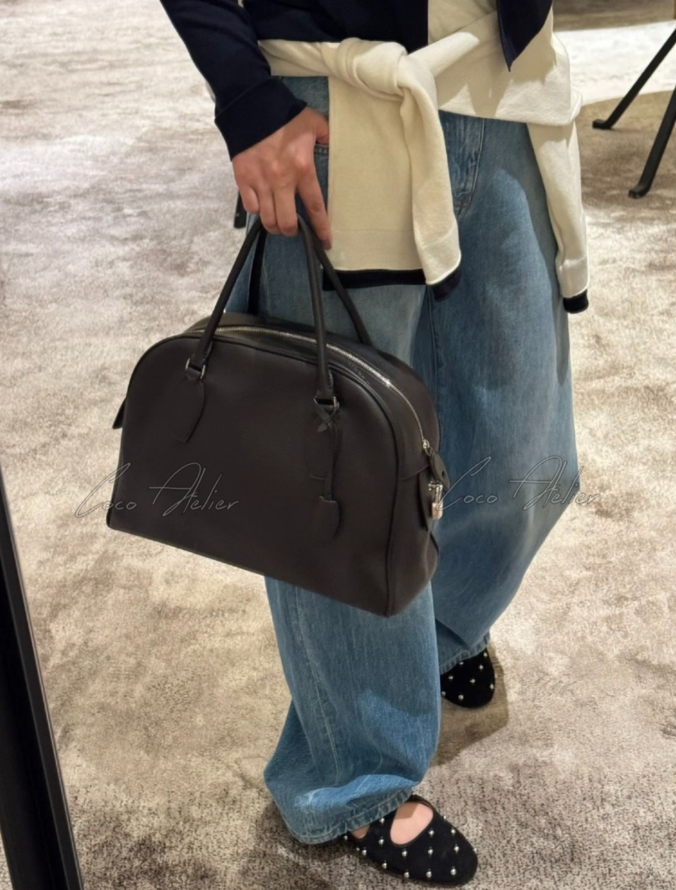 Alaia 알라이아 발레리나 샌들