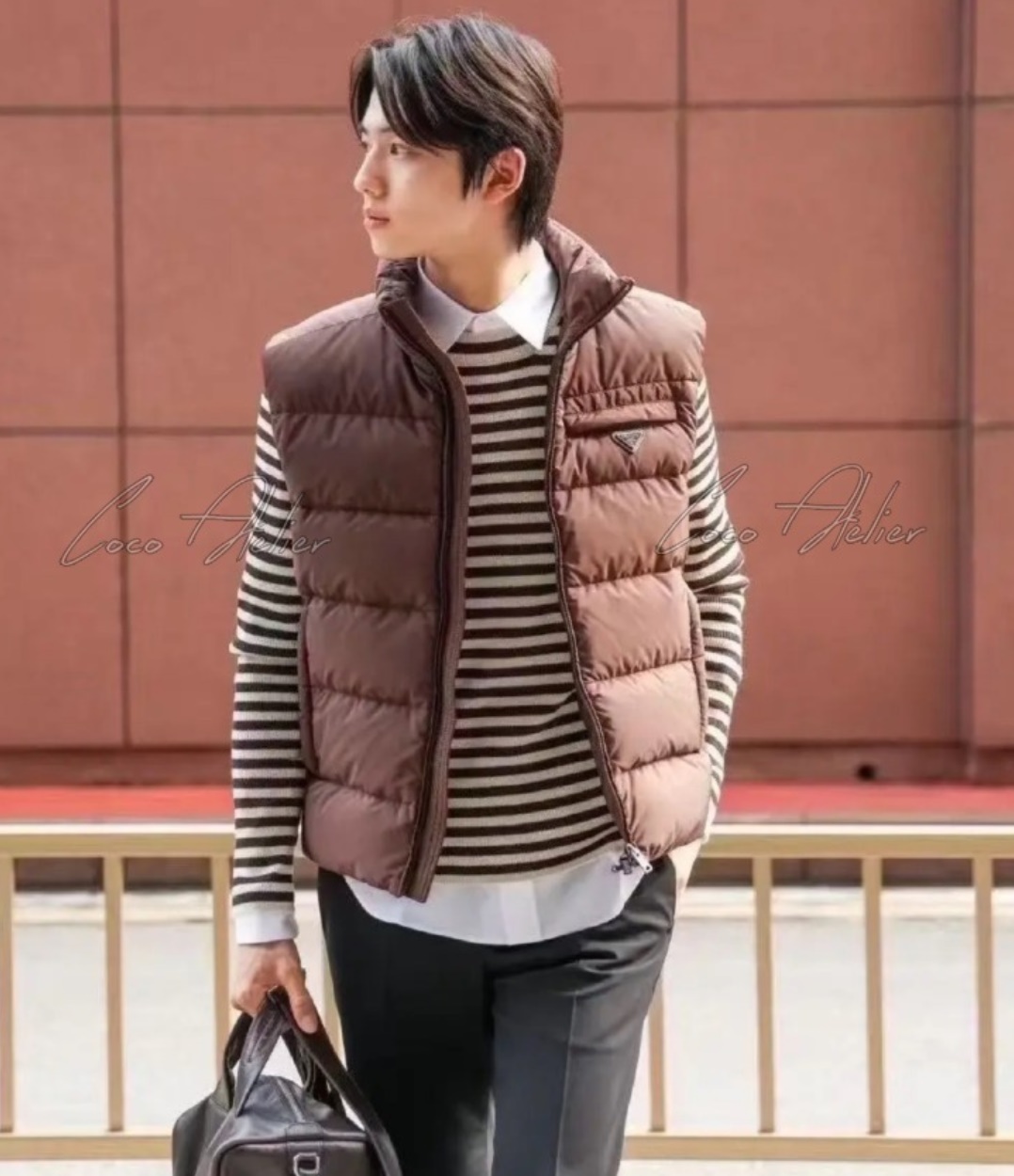 Prada 프라다 코코아 브라운 클래식 다운 베스트