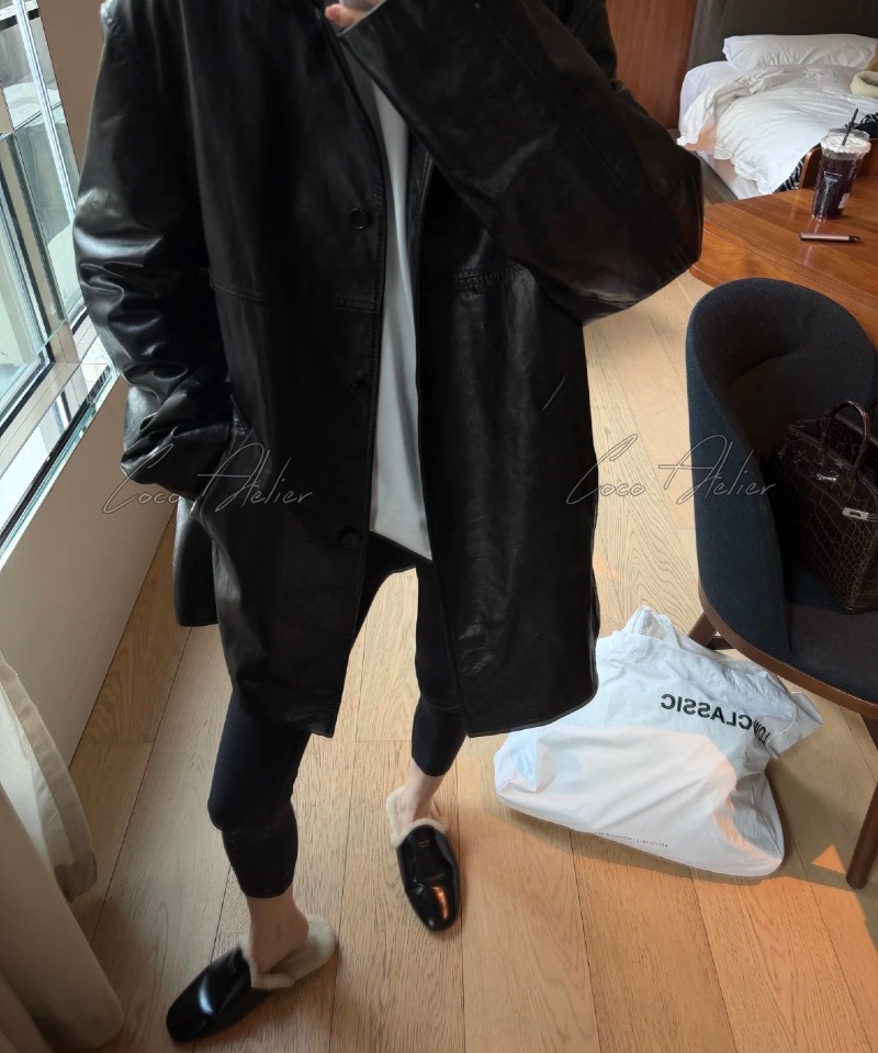 PRADA 프라다 시어링 뮬