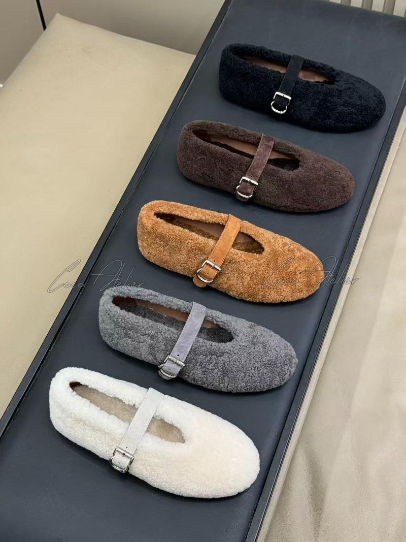 Alaia 알라이아 시어링 발레리나 샌들