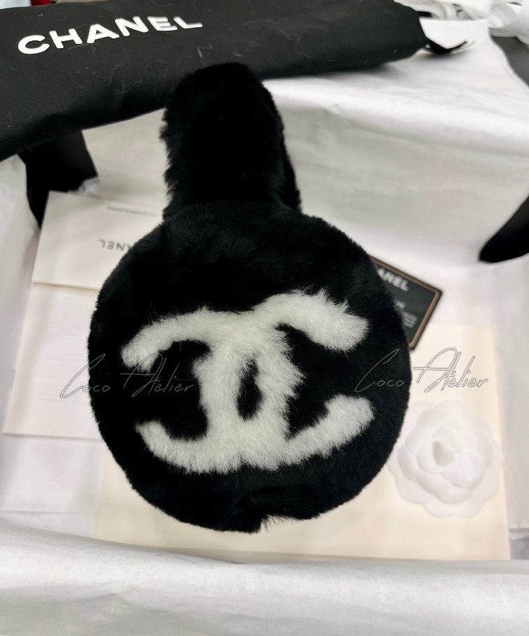 CHANEL 샤넬 cc 귀마개