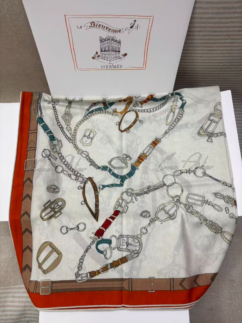 HERMES 에르메스 스카프