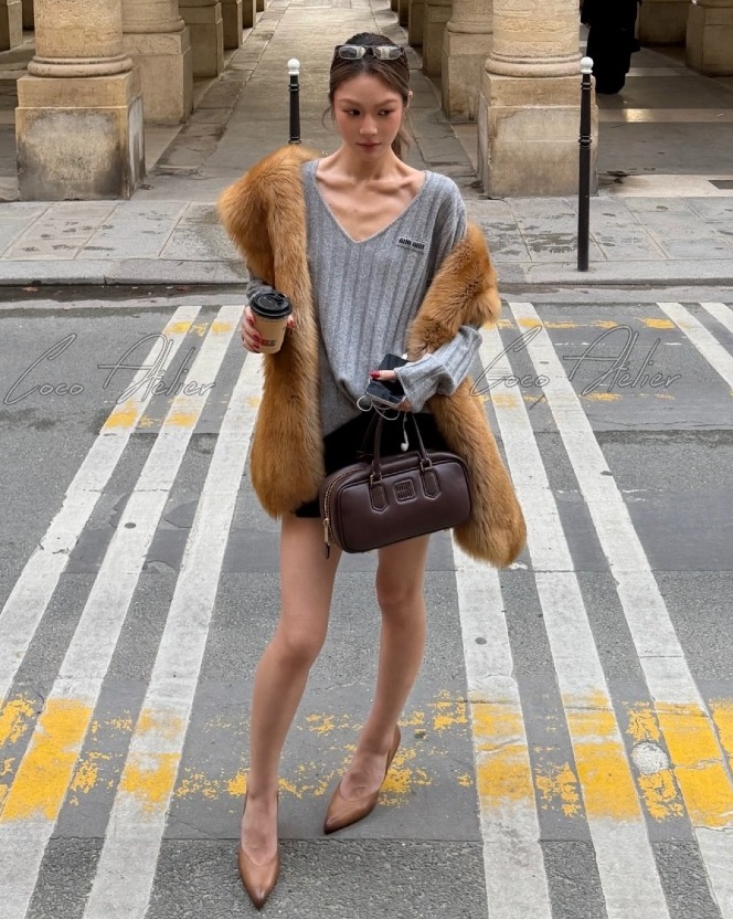 Miumiu 미우미우 브이넥 니트