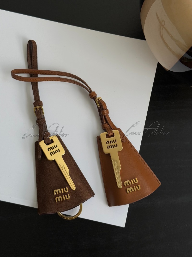 Miumiu 미우미우 키 백참