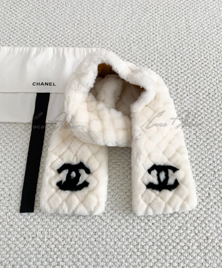 CHANEL 샤넬 시어링 머플러