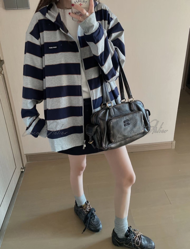 Stripe hooded zip-up