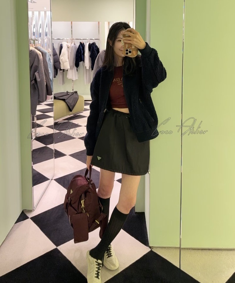 RE-Nylon triangular logo SK