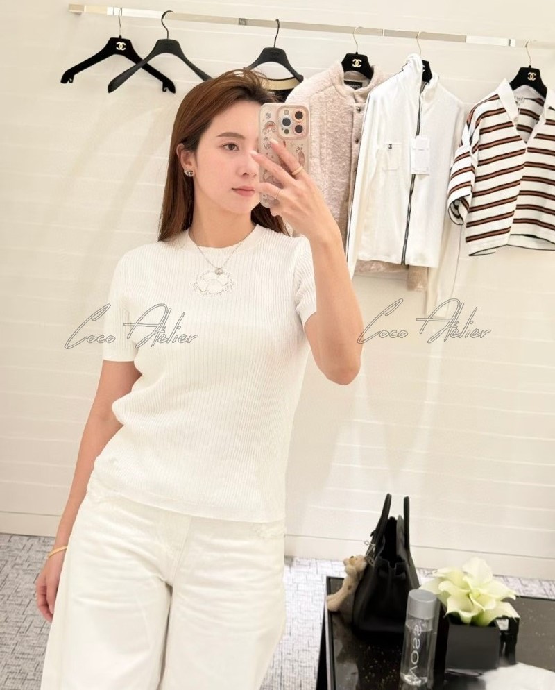 Camellia short-sleeved knit