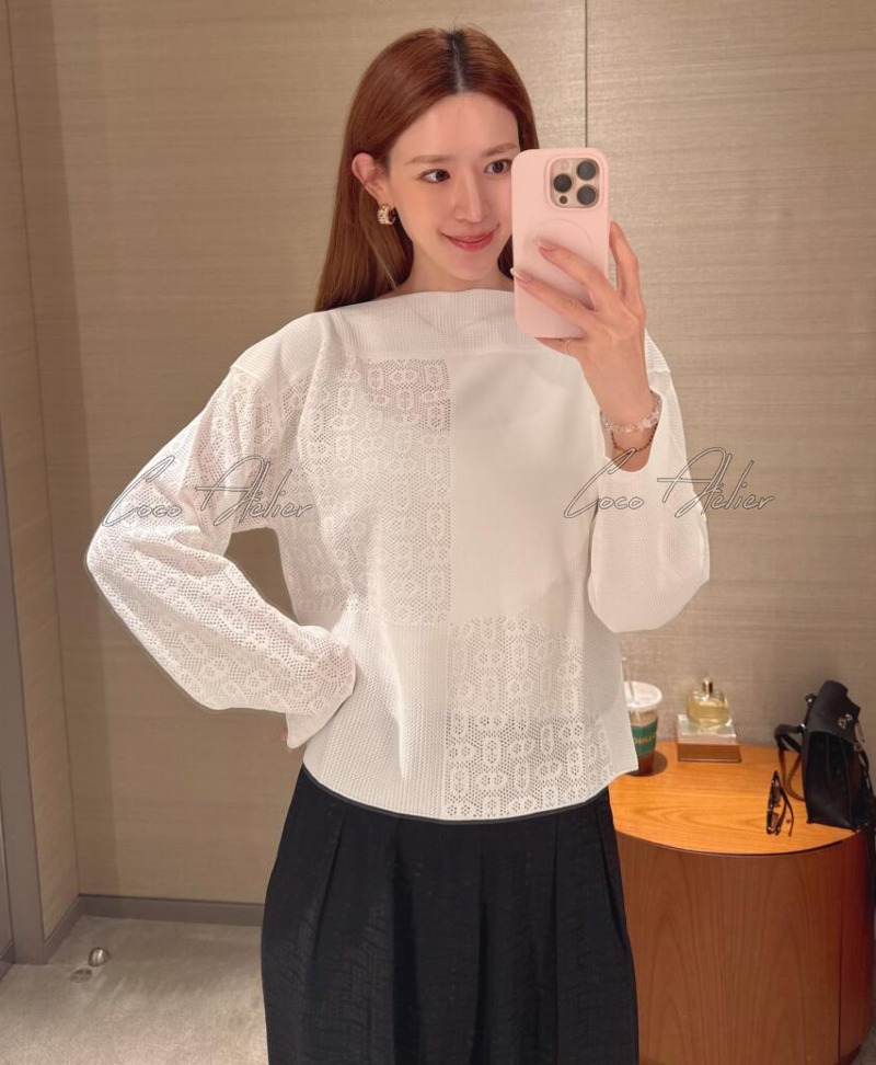 HE Off-shoulder Knit