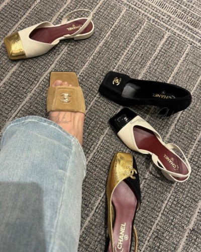 cc turnlocks Slippers