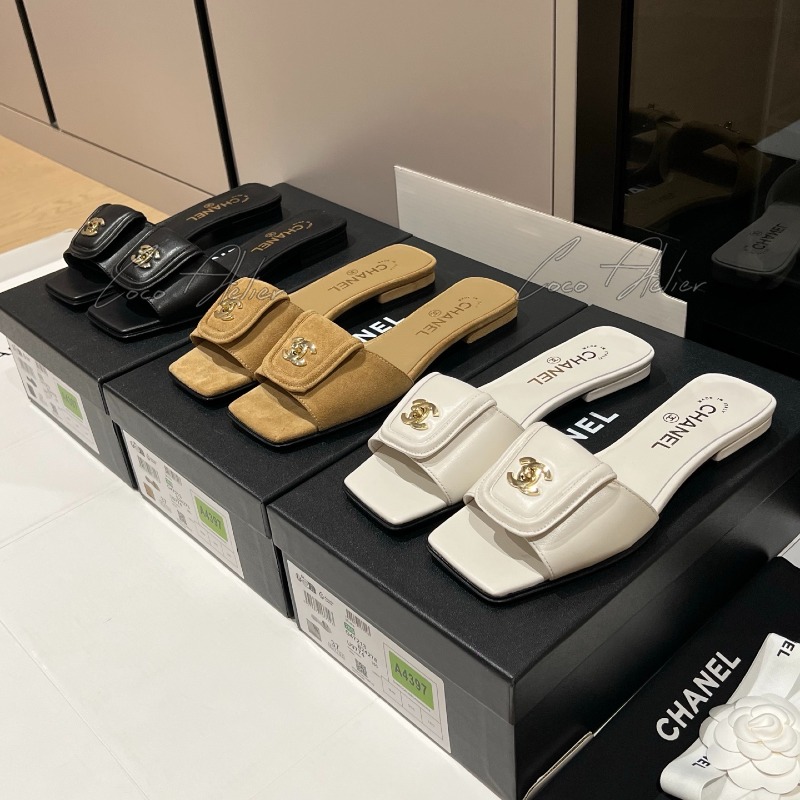 cc turnlocks Slippers