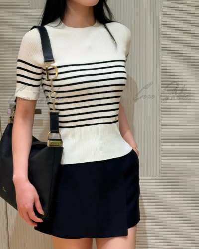 D26 Sprite knitwear