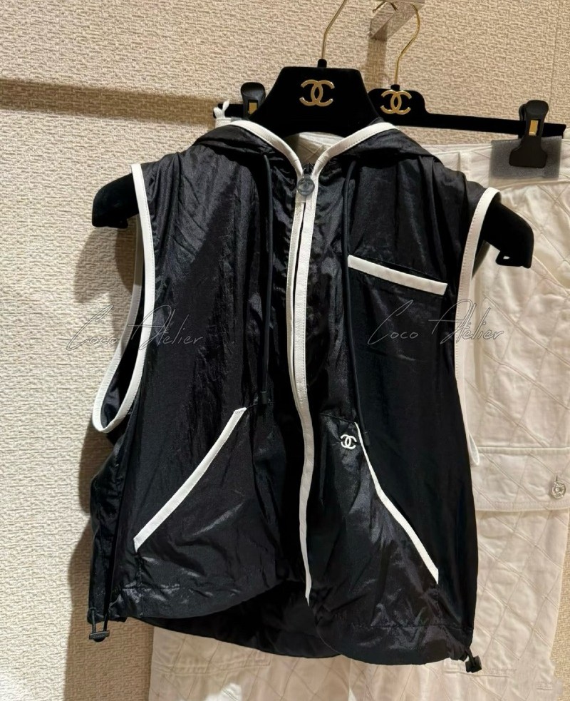 Coco Beach Windbreaker Vest