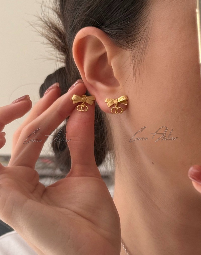 Jonathan Anderson earring