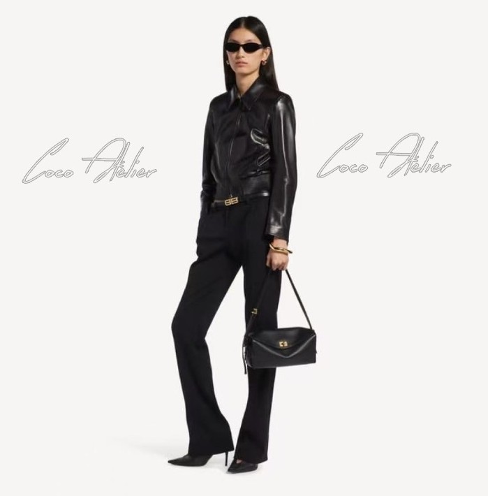 LE 7 Shoulder Bag