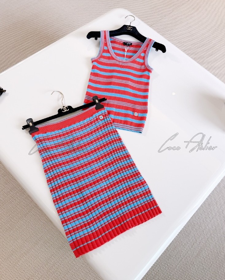 Red striped knitwear