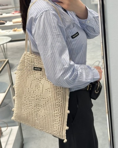 knit shopper bag