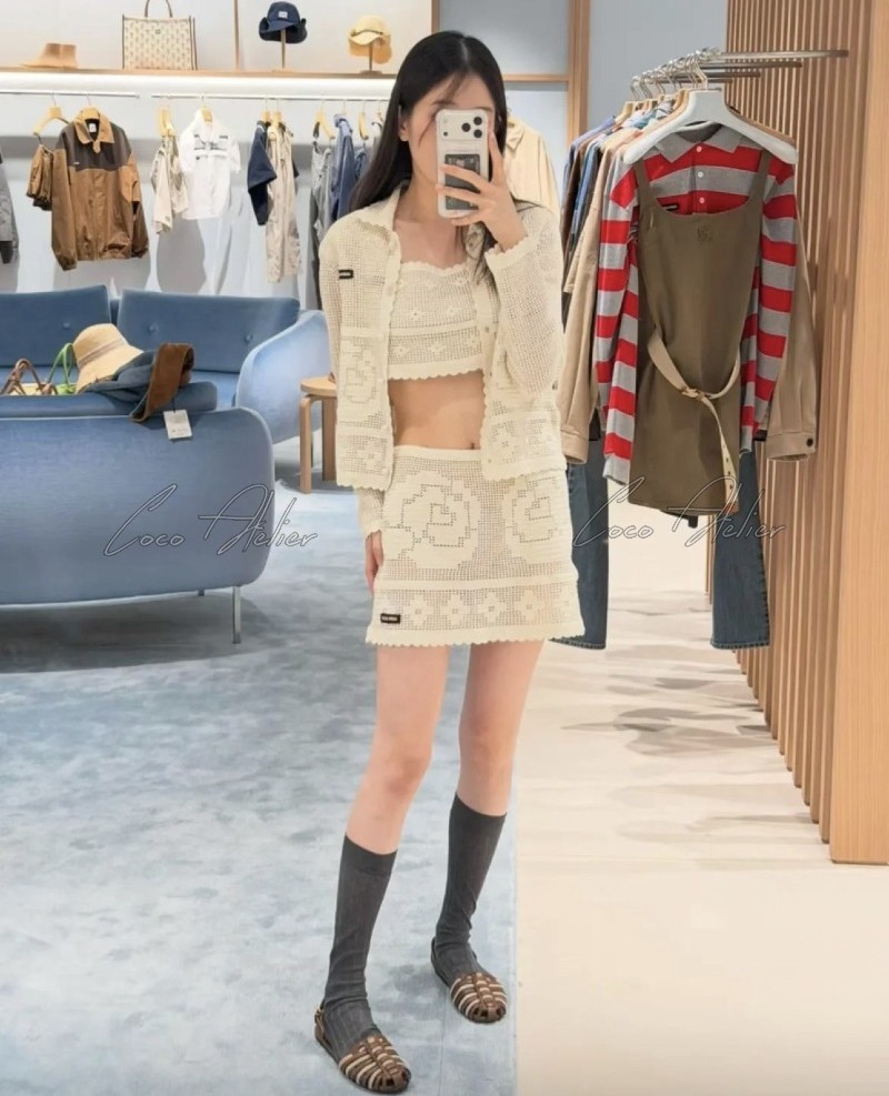 knit cardigan